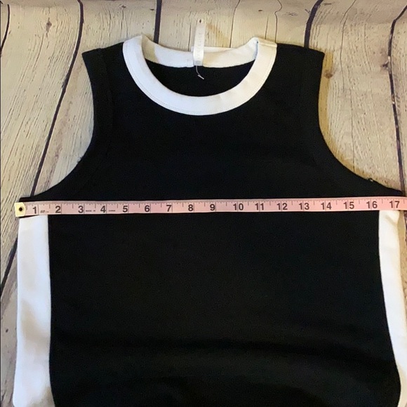 Fabletics Becky mini dress White neck & Side panel - Picture 8 of 8